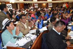 sesionasamblea_bolivia